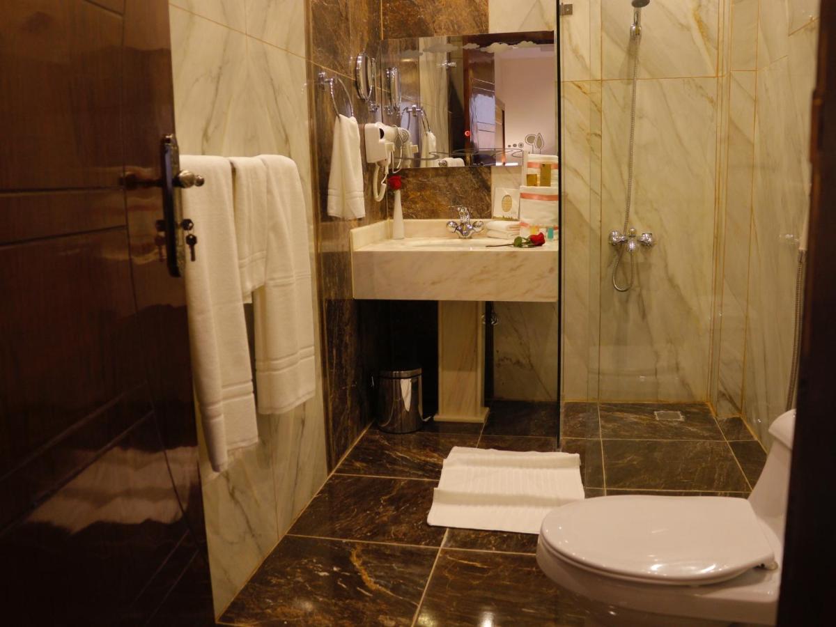 Suitetrails - Central Park Hotel Bisha