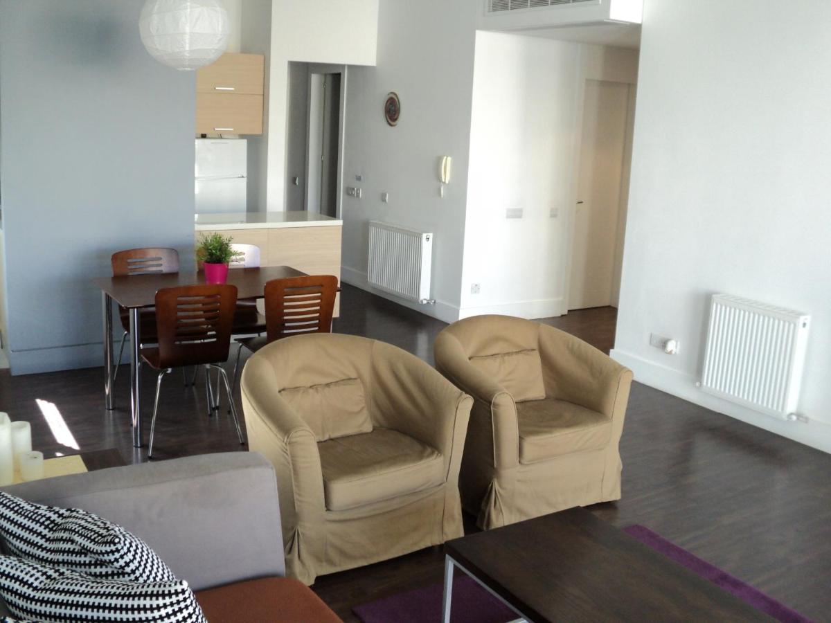 The Kapitani Residence - Housity