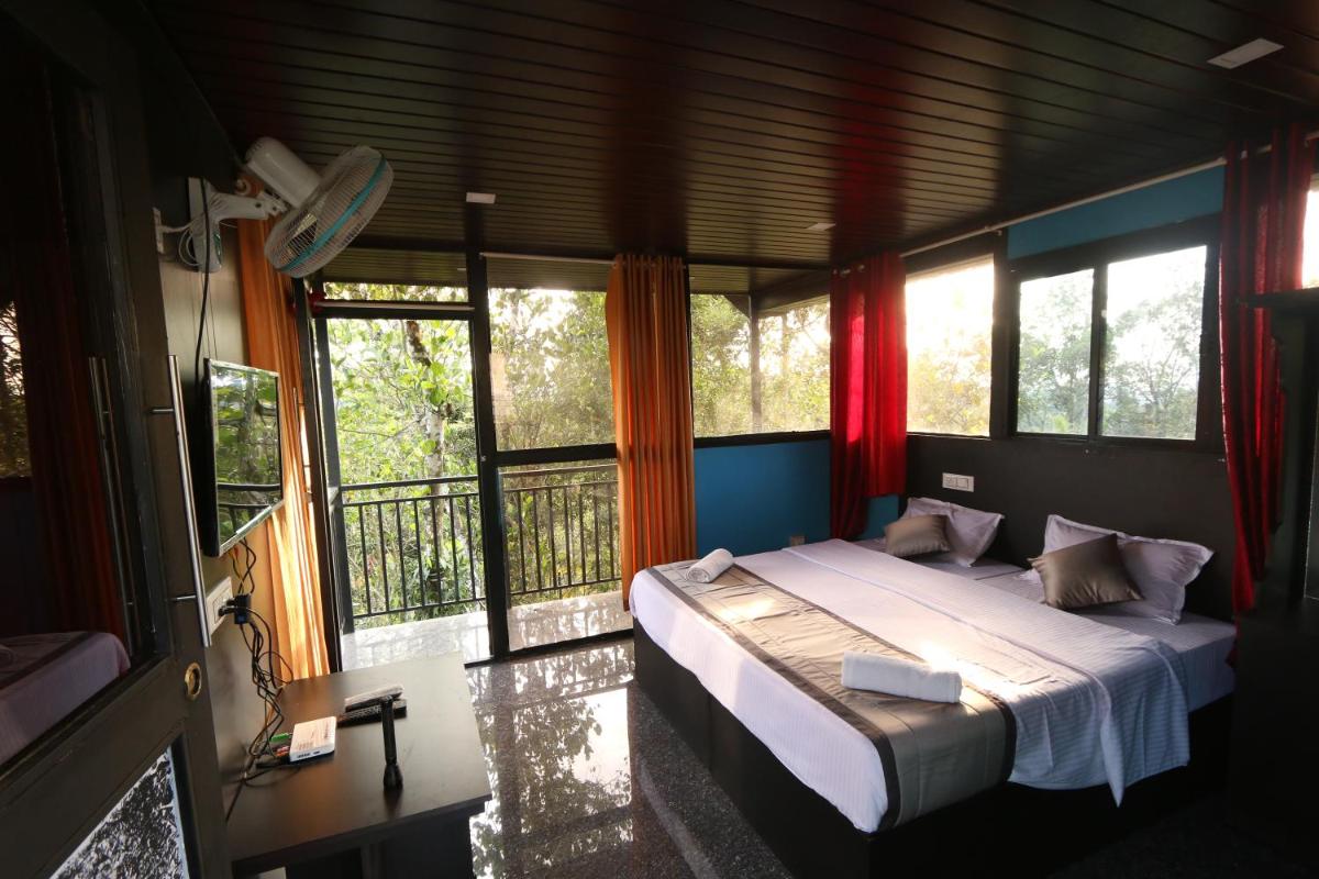 Spice Valley Home Stay & Tree House Munnar - Housity