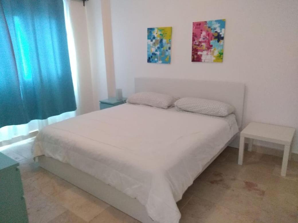 Cap Cana Cap Blue Green - Housity