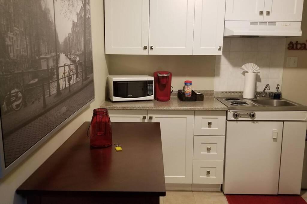 Cozy 1-BDR Suite #20 by Amazing Property Rentals - Housity