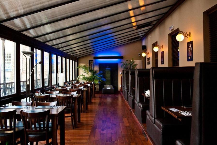 The City Hotel - Housity