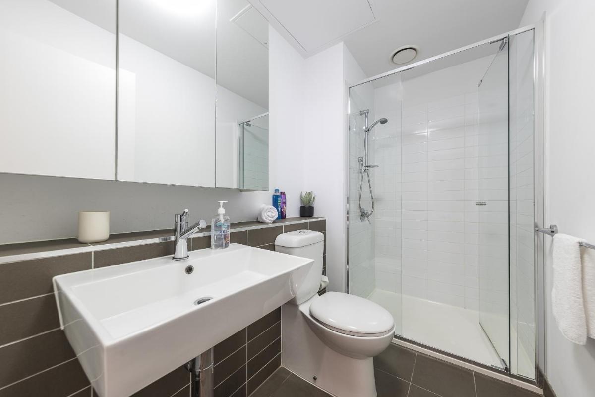 Suitetrails - Hudson Sea View Apartments Southern Cross Station CBD