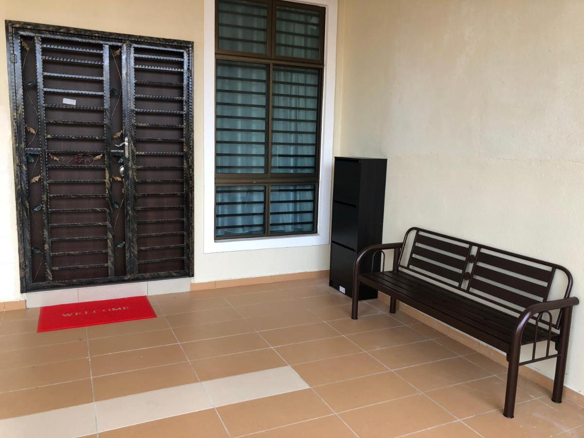 SetiaStayz Kluang - Housity