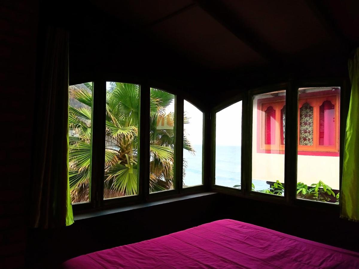 Black Mamba - Housity