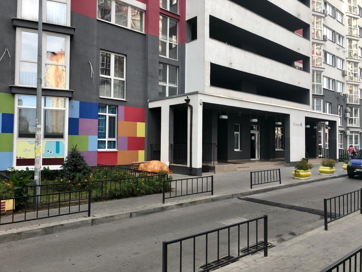 East Residence White - Housity