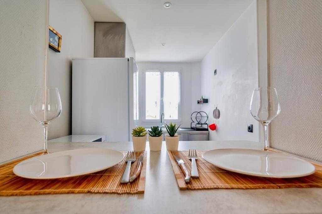 SUPERBE APPARTEMENT LUMINEUX ET CHALEUREUX - Housity