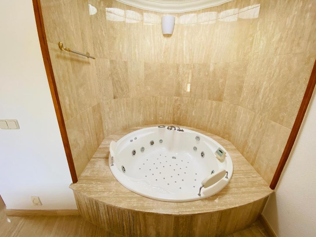 Suitetrails - Villa Bravo in Anfi Tauro Golf resort