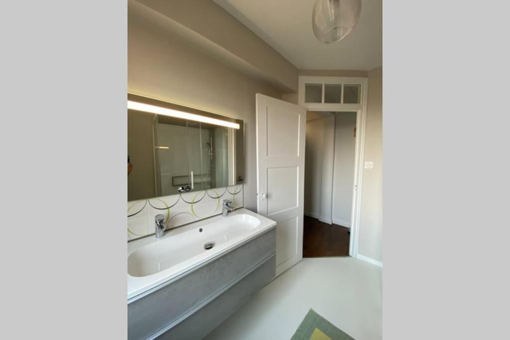 Suitetrails - Très bel appartement, lumineux, idéalement situé.