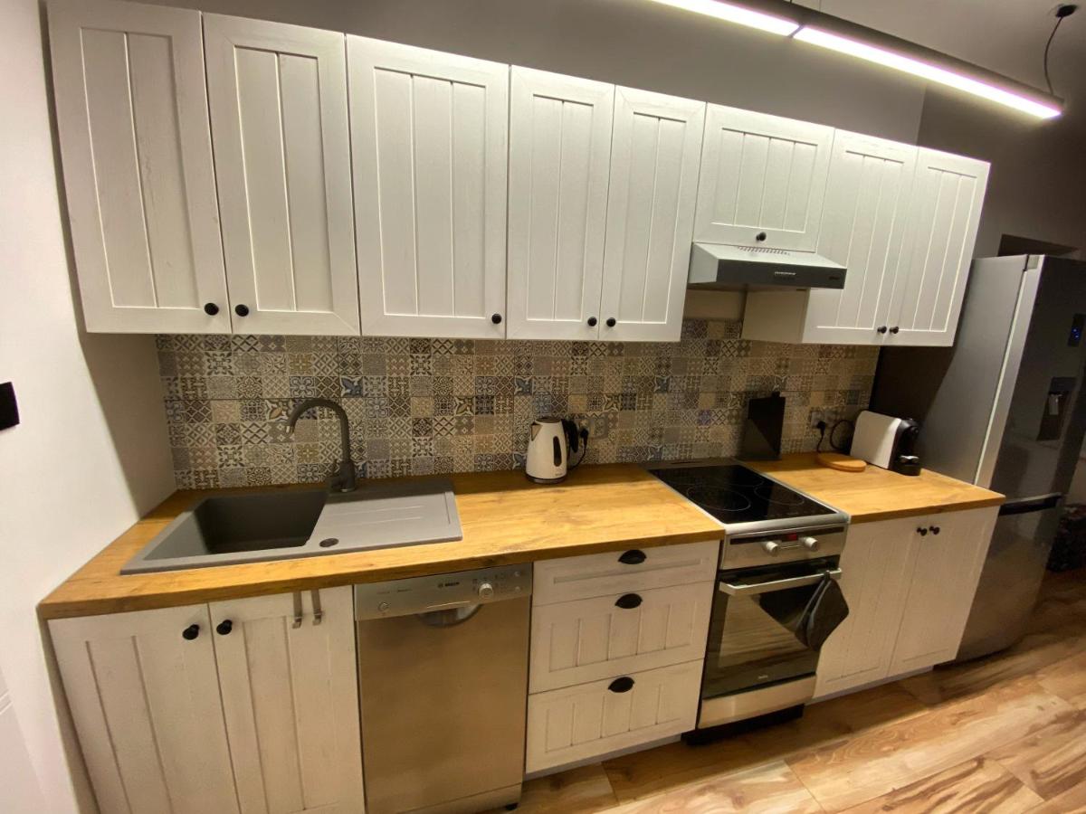 Countryside Retreat - Housity