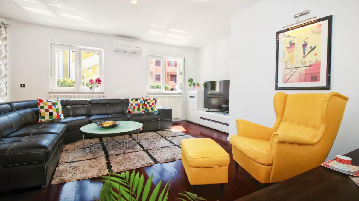Guesthouse Esma - Housity
