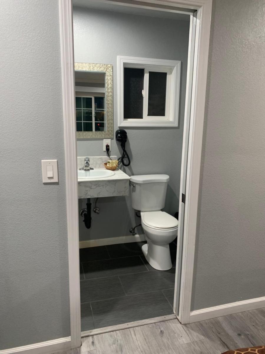 Colusa Motel - Housity