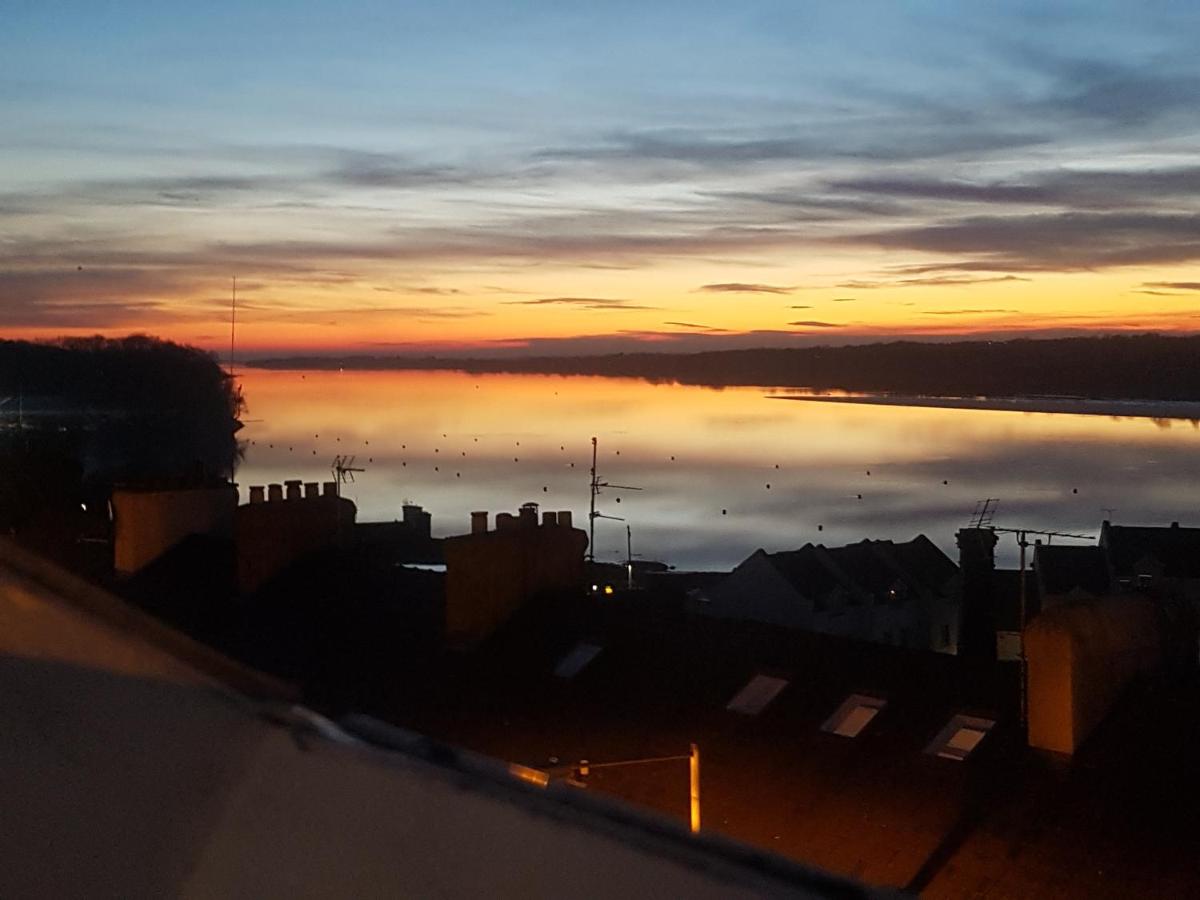 Spacious Victorian Flat 3 bed, Ideal Base for Snowdonia - Housity
