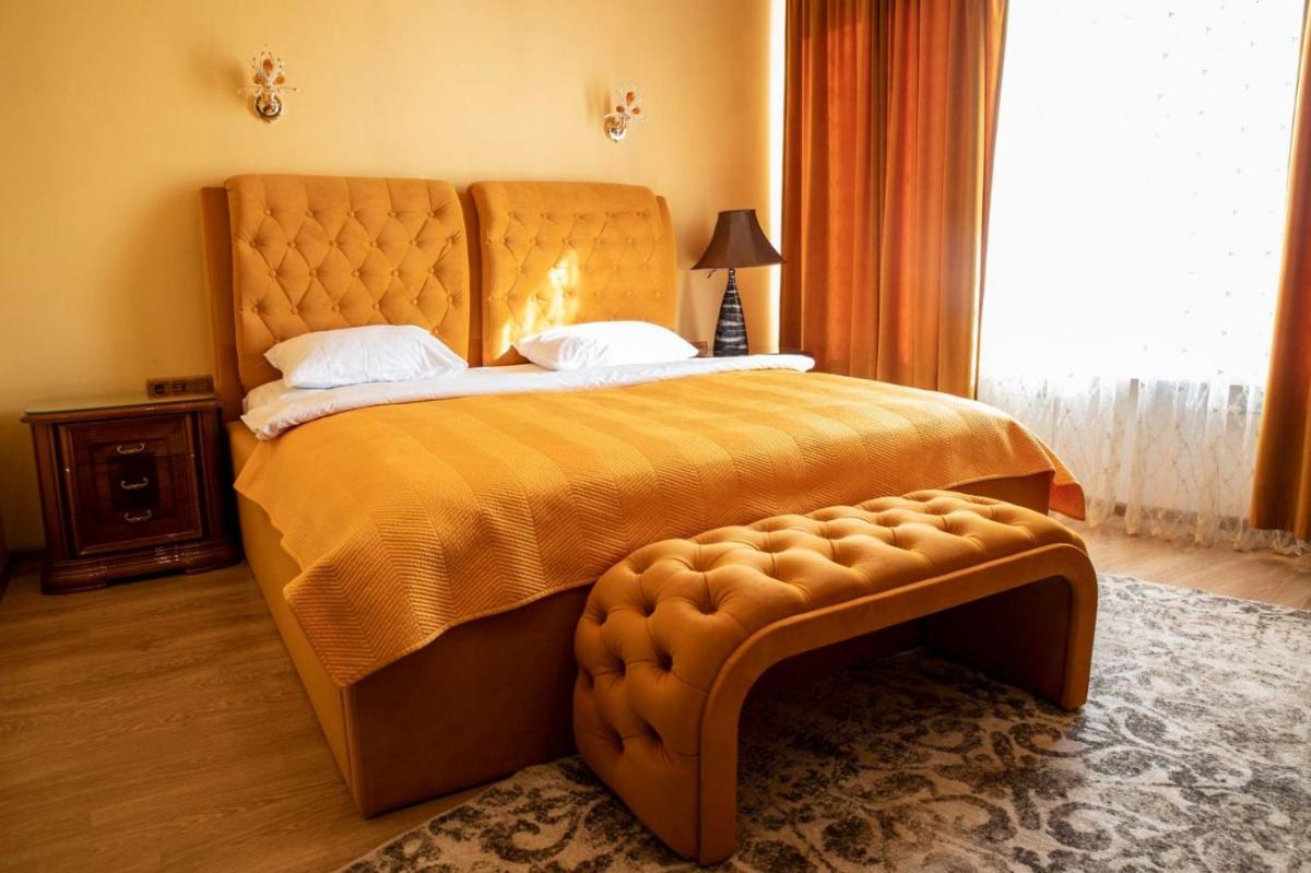 Seven Eleven Apartment HOTEL in Most City - Housity