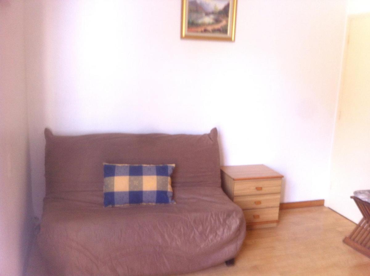 Studio confortable, Rennes les bains, 17 m² + Balcon - Housity