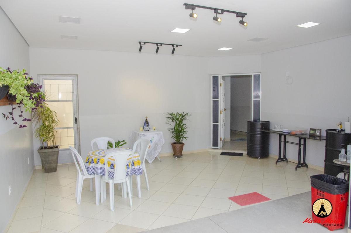 Pousada Maria Maria Próximo ao Santuário Nacional - Housity