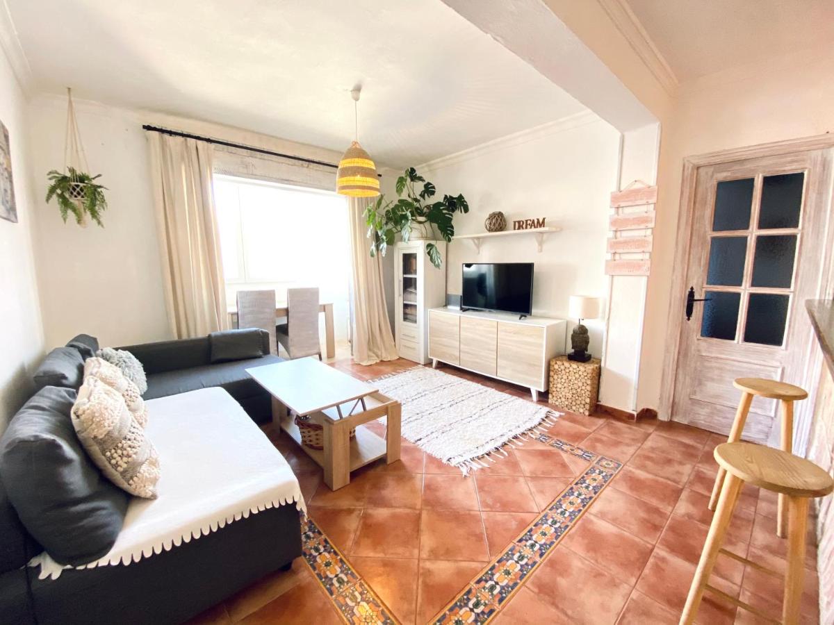 Beach Front Apartment - Housity