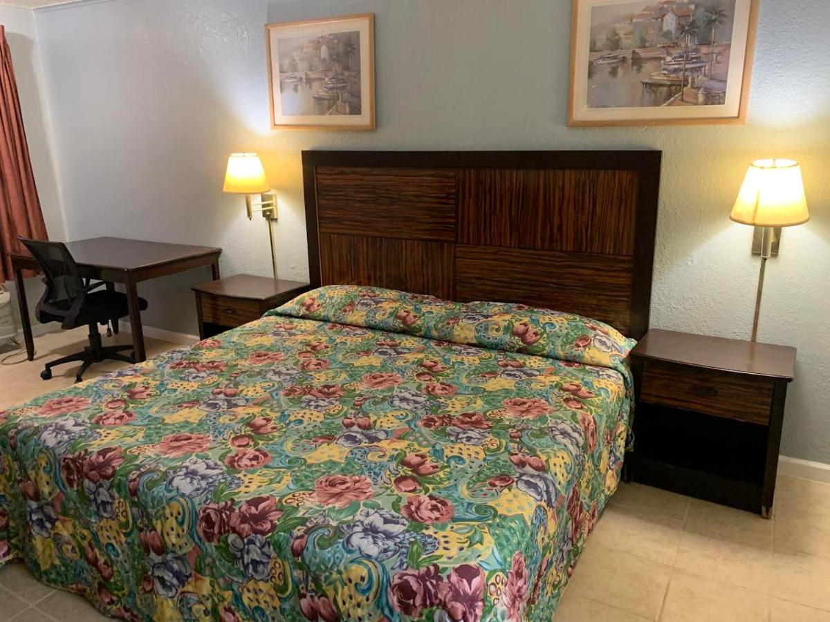 Executive Inn Mercedes Weslaco - Housity