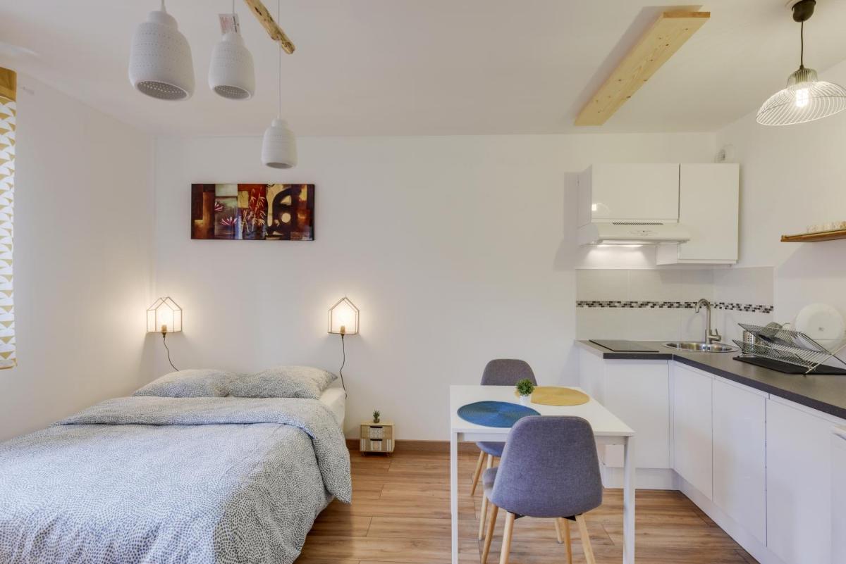Chic studio avec parking au centre-ville - Housity