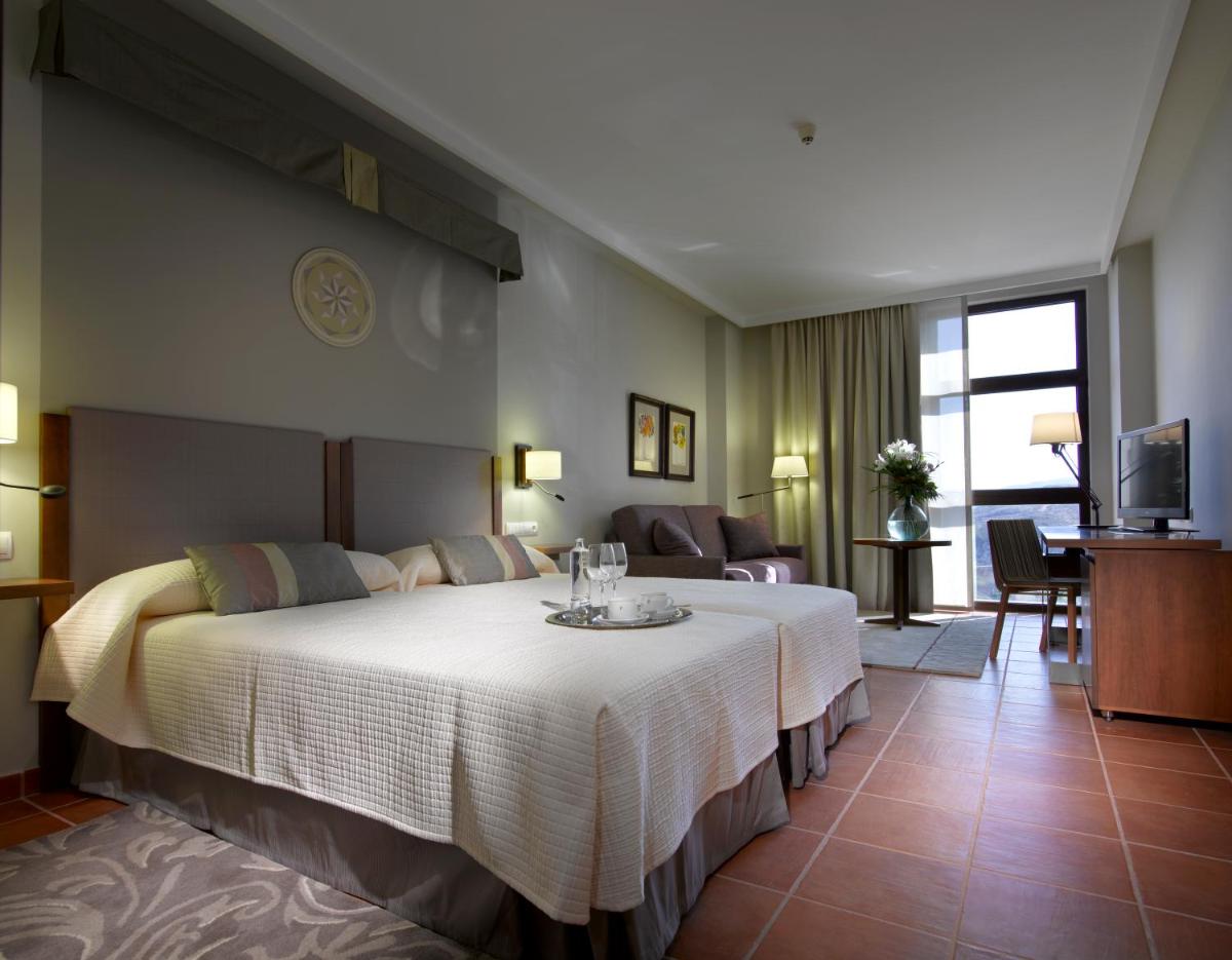 Cama o camas de una habitación en Parador de Lorca