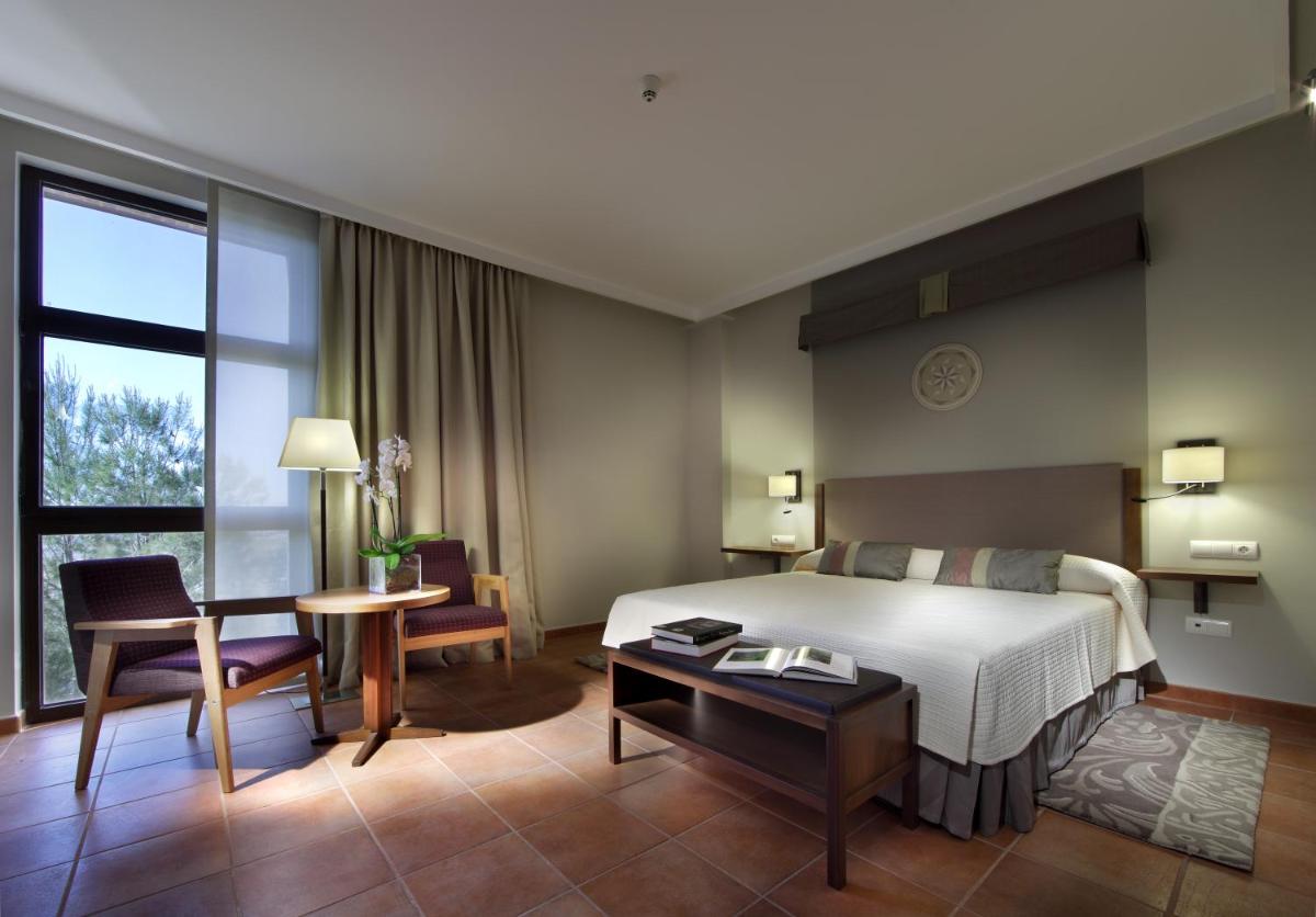 Cama o camas de una habitación en Parador de Lorca
