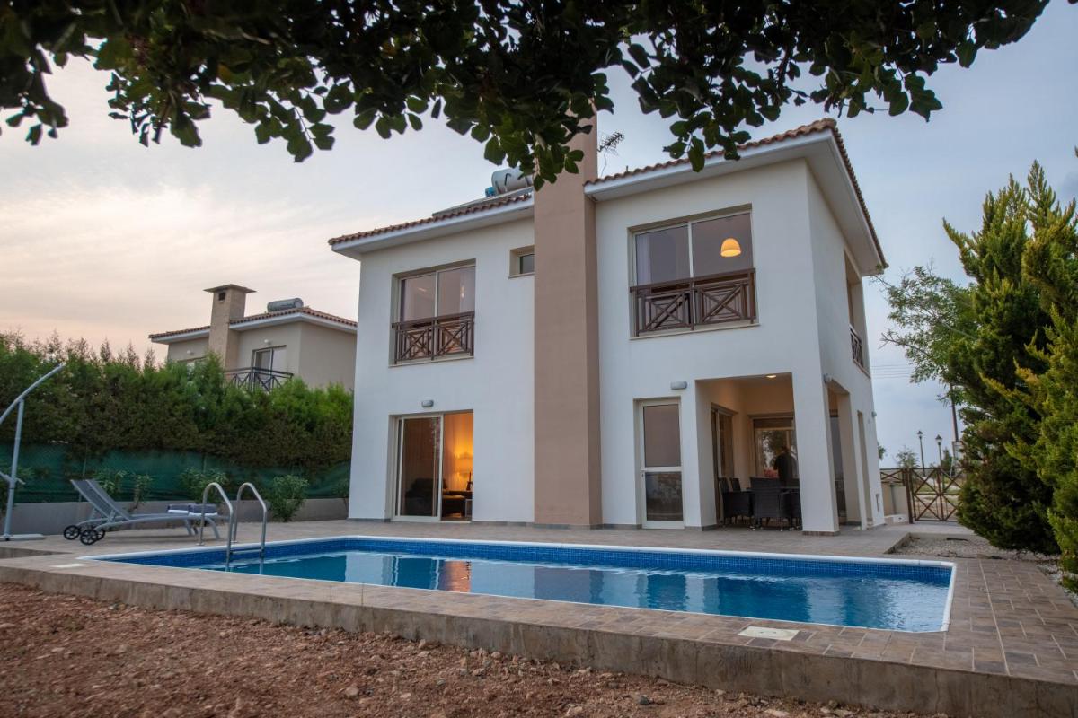 Suitetrails - Villa Arsinoe by Agroholidays
