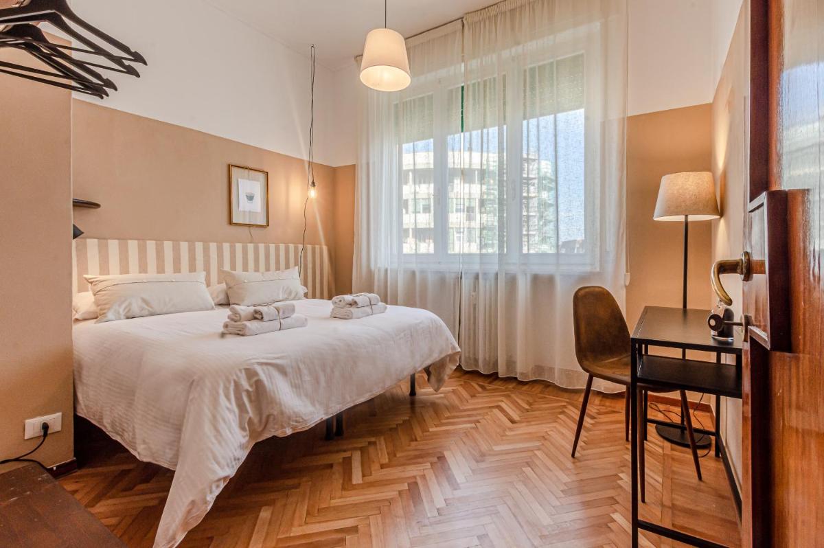 Frank's and Art Love Apartments - Housity