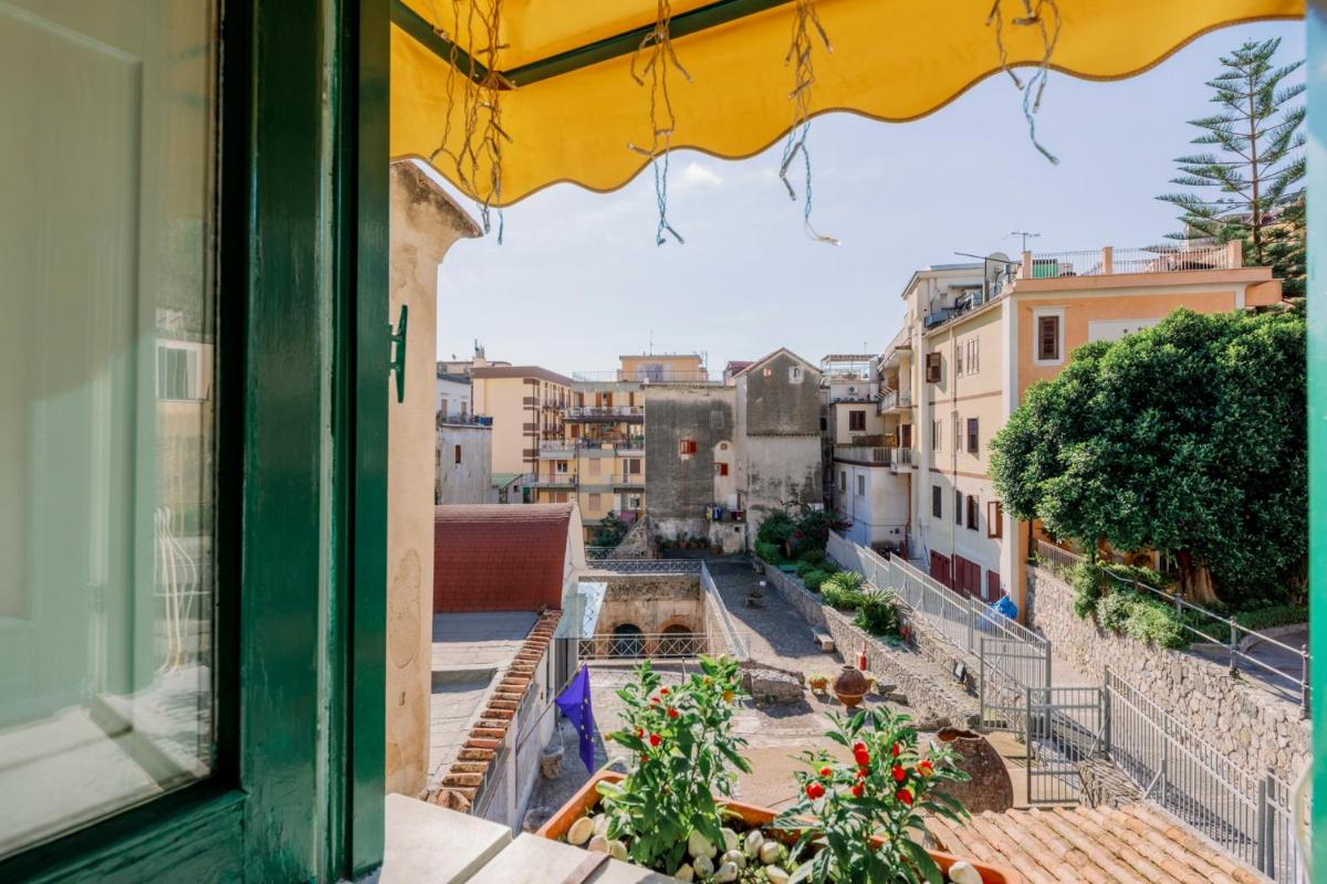 Little studio in Minori, Amalfi Coast - Housity