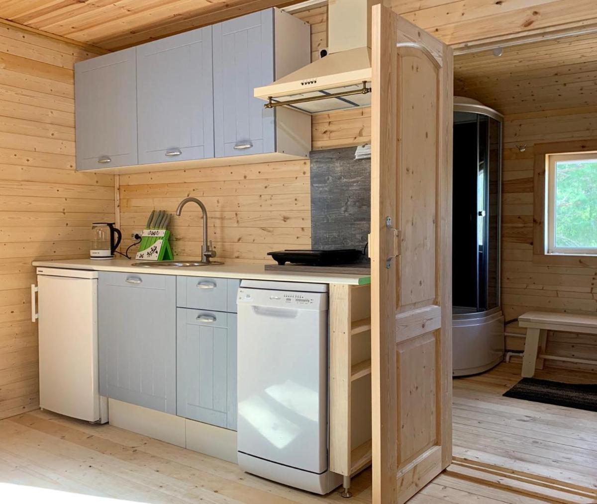 Ozeriava forest - Housity