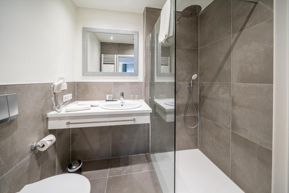 Hotel Meyerink - Housity