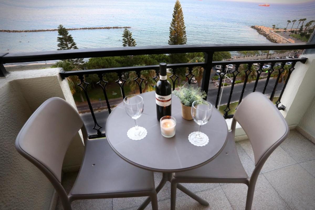 Pier Beach Hotel Apartments - Housity