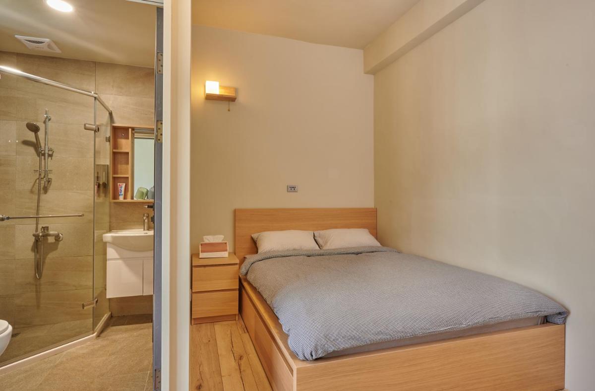 Travel 345 - Housity