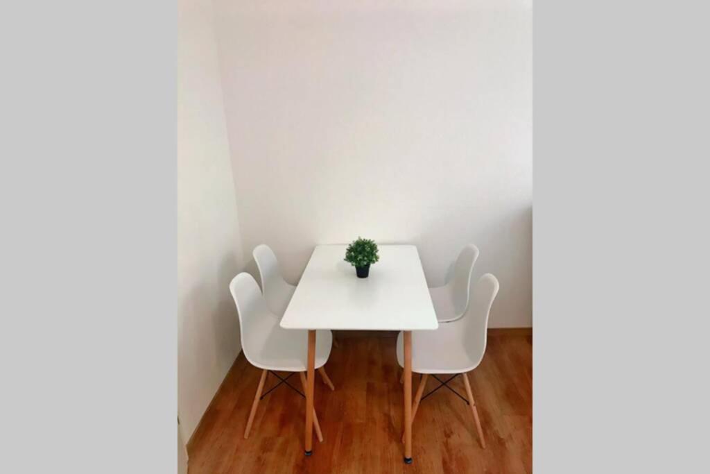Familienfreundliches Apartment im Zentrum für Geschäftsreisen und privat - Housity