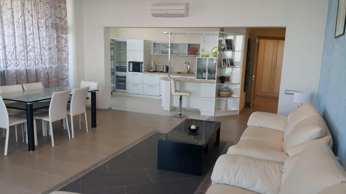 Private house in the center of Yerevan - Housity
