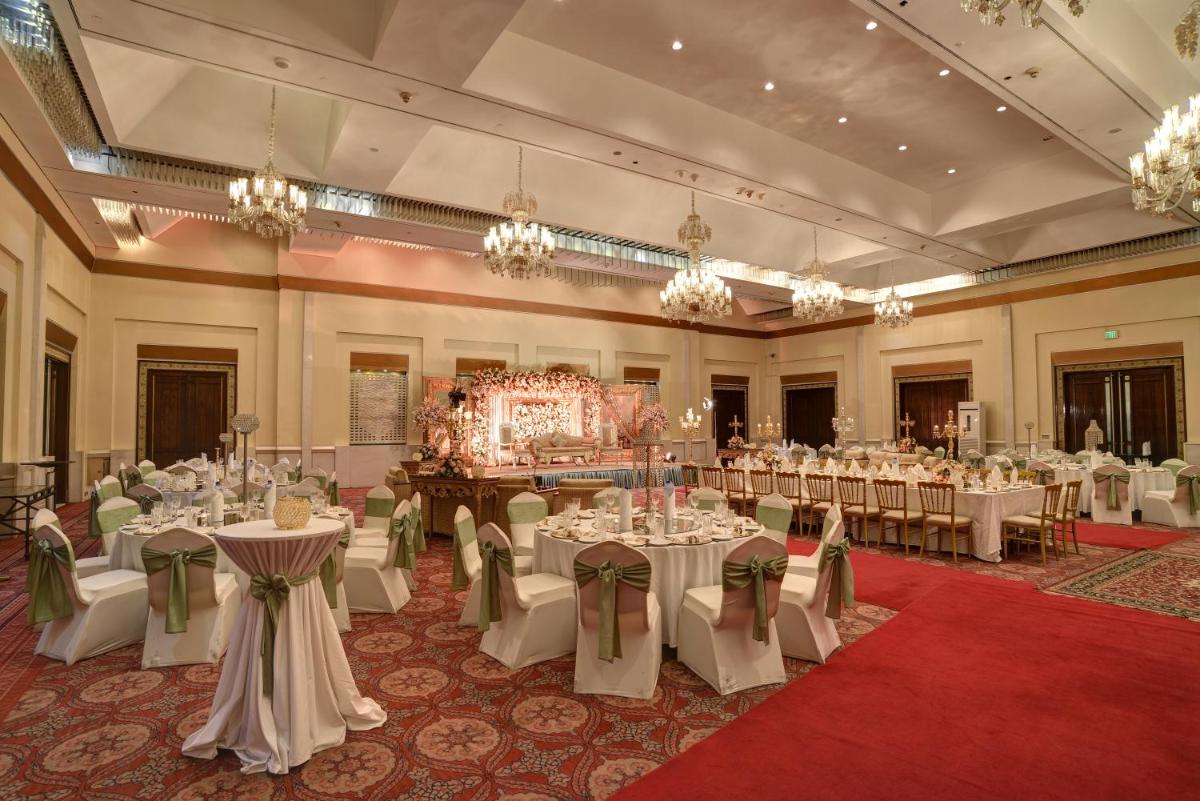 Suitetrails - Pearl Continental Hotel, Lahore