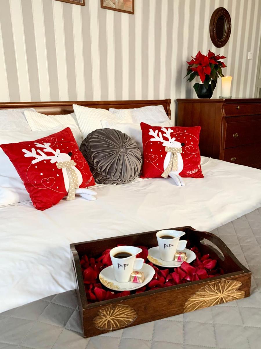 LAS SŁUPSKI PREMIUM LOVE APARTAMENT NR5 Wifi Netflix Smart TV50 full kitchen double bathtub up to 4 people full pleasure quality stay - Housity
