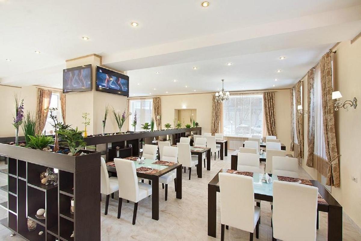 Piramida Hotel - Housity