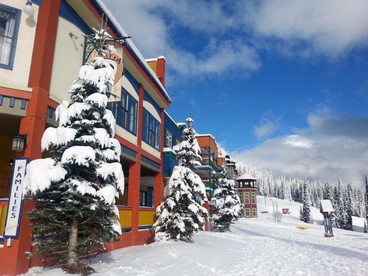 The Vance Creek Hotel & Conference Centre - Housity