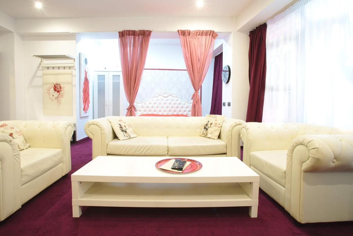 Aparthotel Jolie - Housity