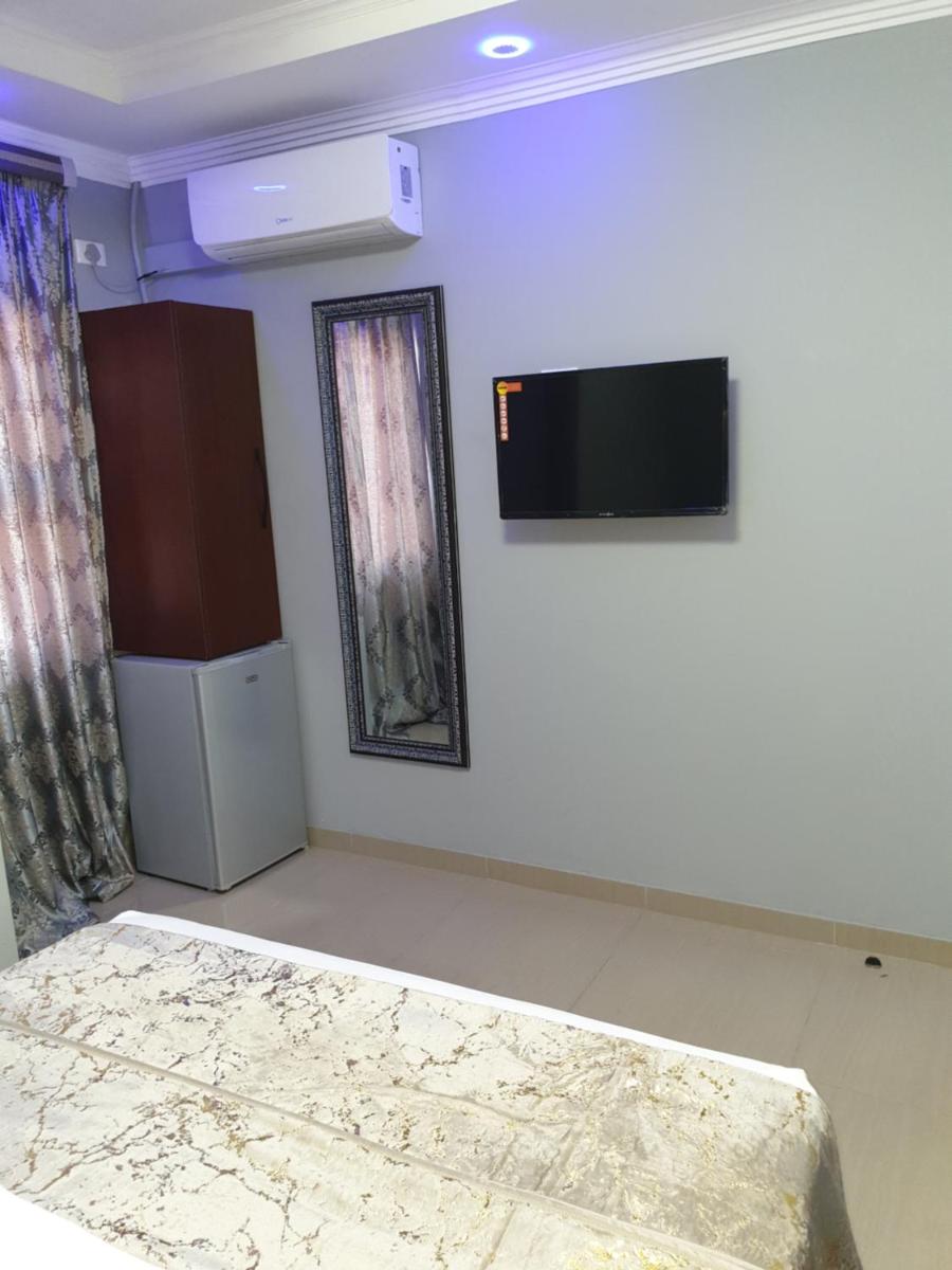 Suitetrails - Emirates Garden Lodge