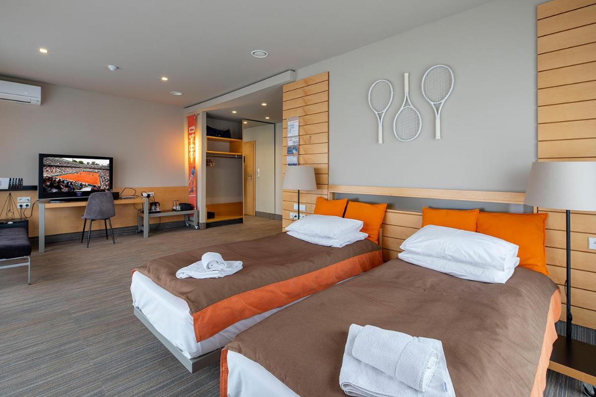 Hotel Restauracja Tenis Kortowo - Housity