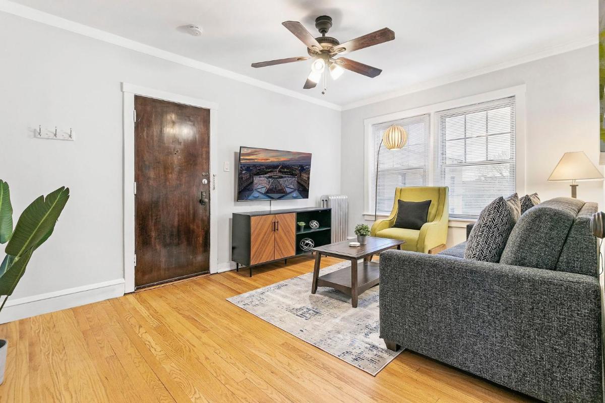 Vibrant 1BR Apartment in Roscoe Village - Marshfield N3 - Housity