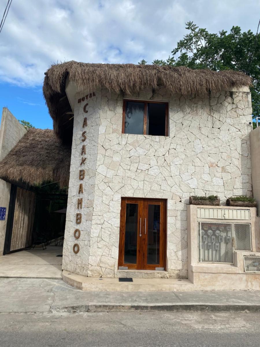 Hotel Casa Bamboo - Housity