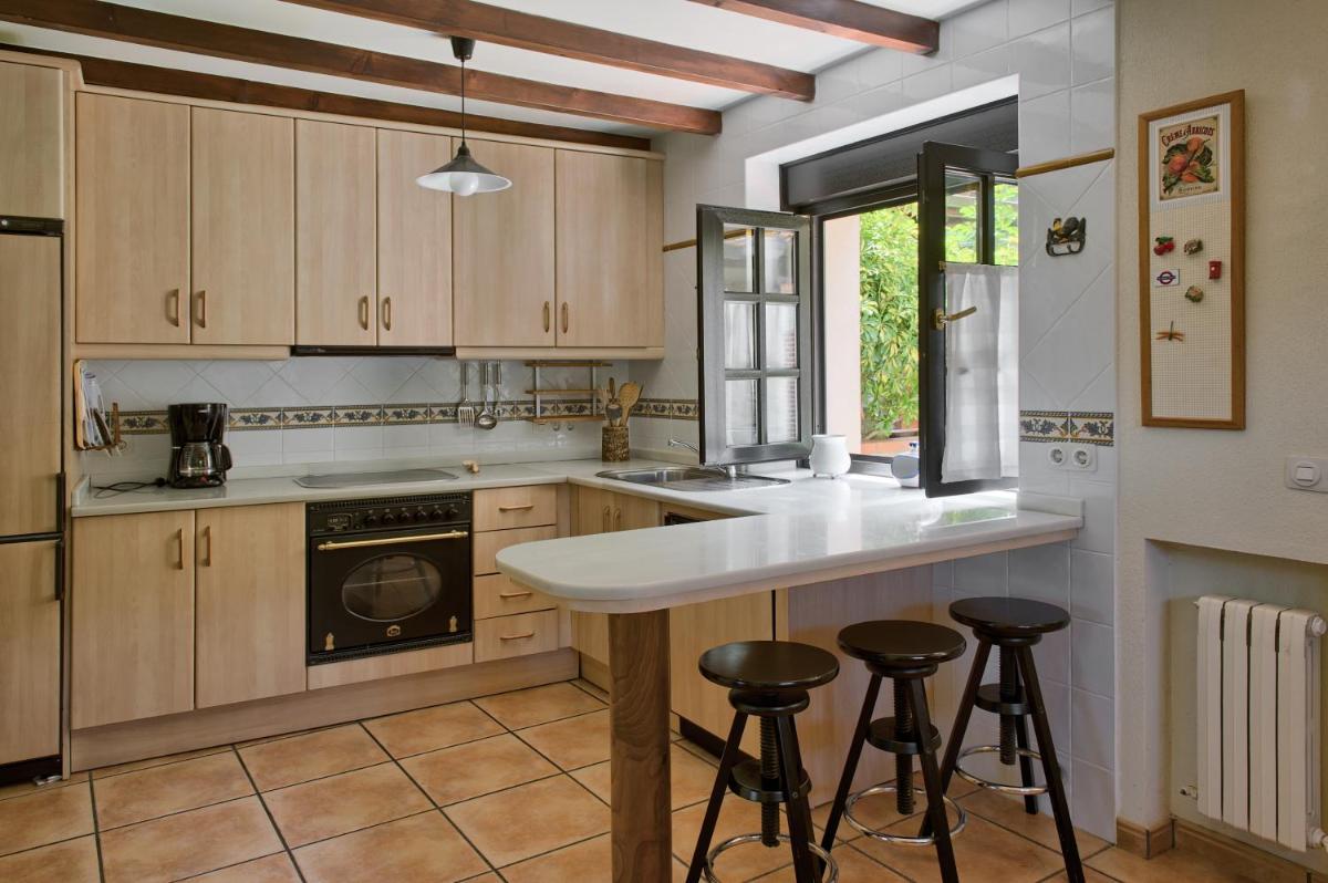 Casas Rurales El Llugarón - Housity