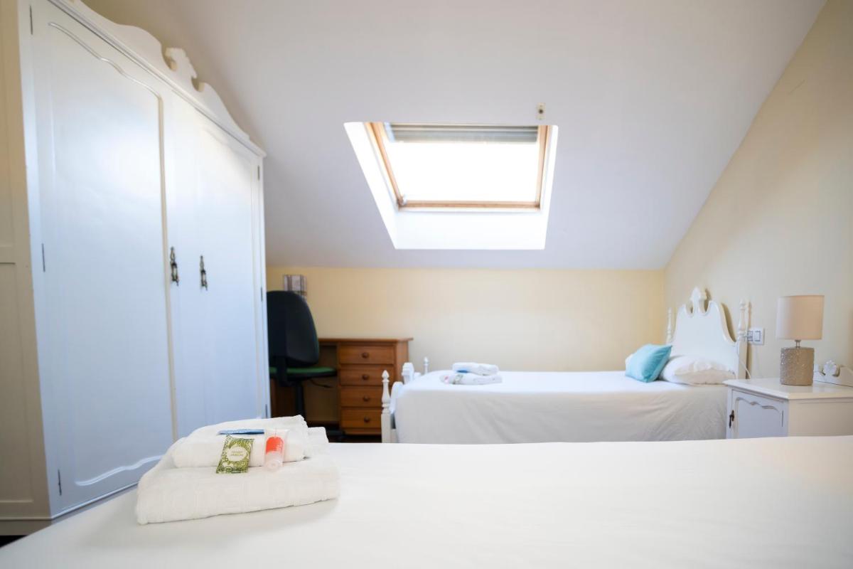 TuristiQA - Ático Ferrol Centro VUT-CO-02715 - Housity