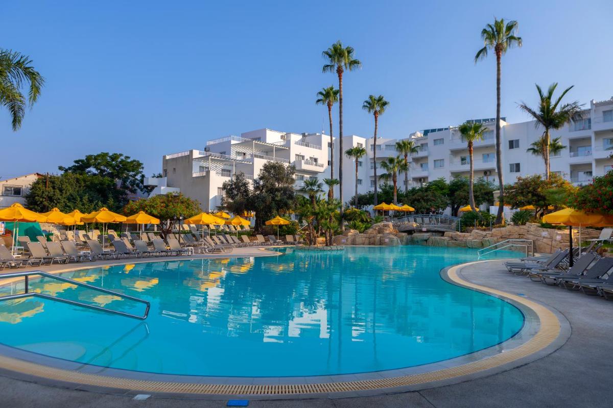 Mayfair Gardens - Housity