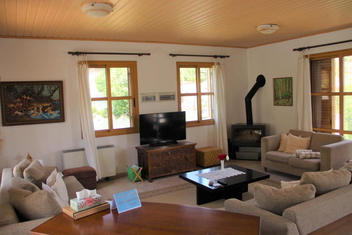 Loucaides Villa - Housity