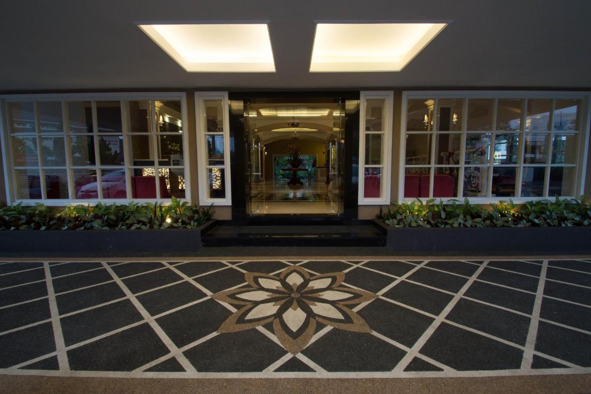 Hotel Trio Indah 2 - Housity