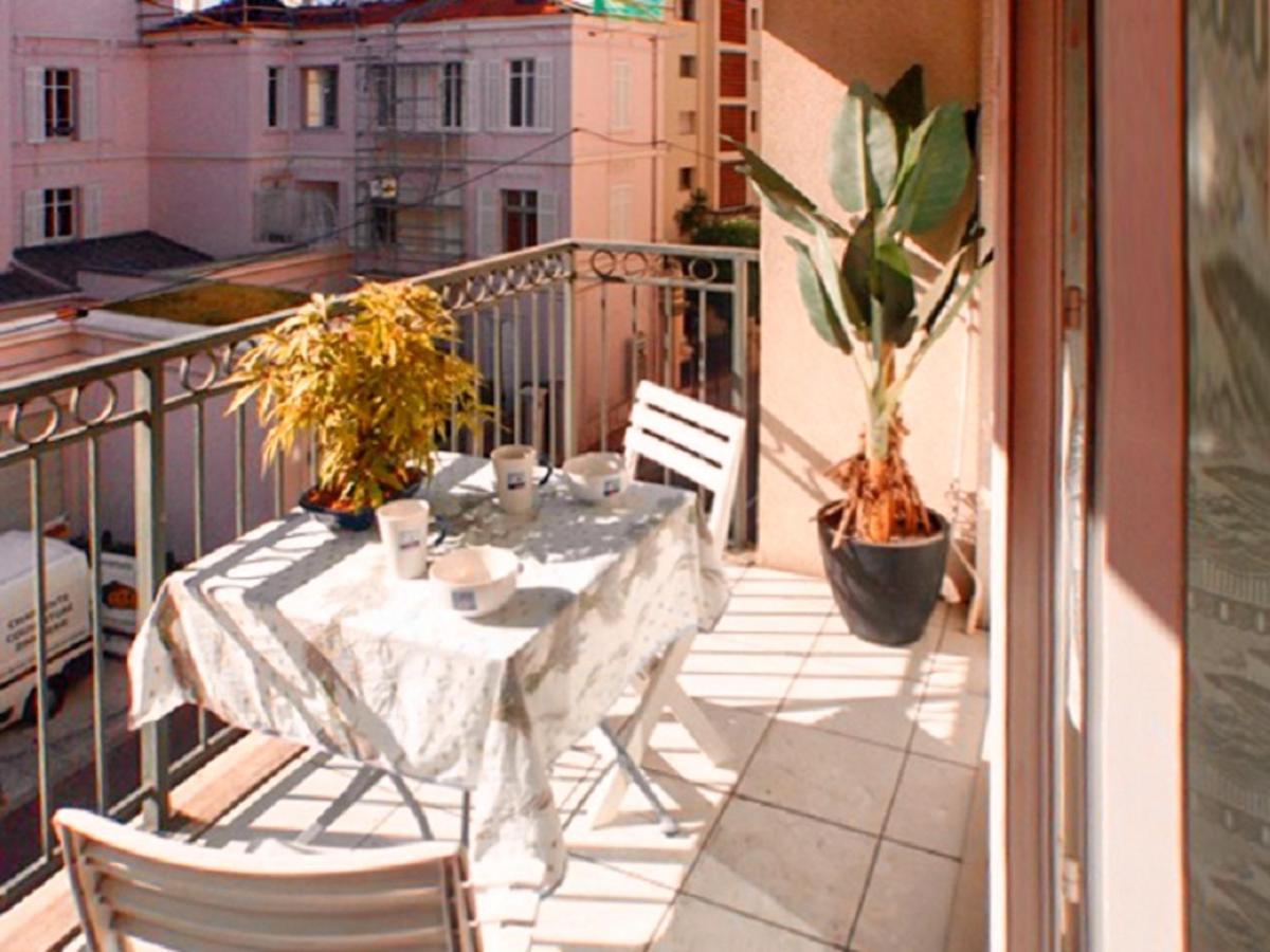 Appartement cosy a Cannes 38 m² balcon detente - Housity