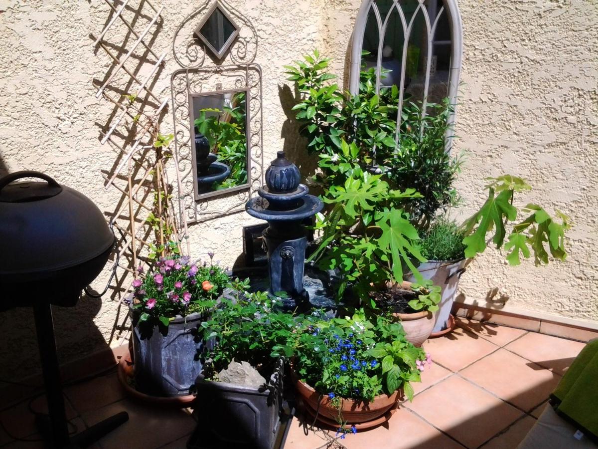 Suitetrails - Maison de 2 chambres avec terrasse amenagee et wifi a Pouzols Minervois